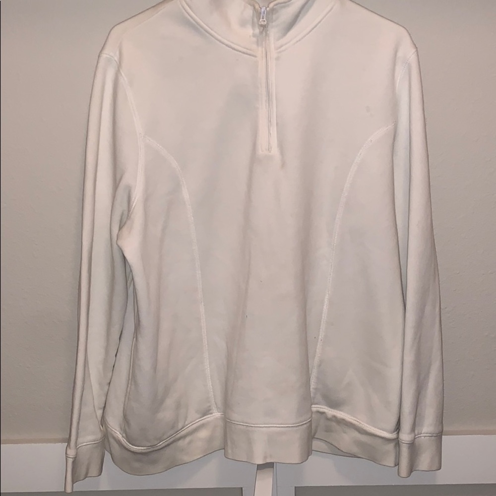 White pullover